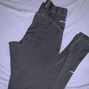 SOLD NWOT Nike Pro Dri Fit leggings